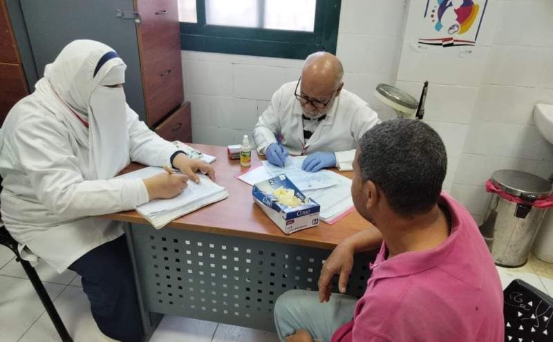«صحة كفر الشيخ» : فحص وعلاج  1206 مواطنين خلال قافلة طبية مجانية بقرية العباسية