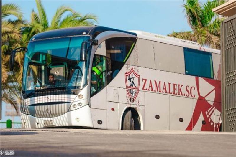 حافلة الزمالك تصل ستاد القاهرة لمواجهة الإسماعيلي في الدوري الممتاز