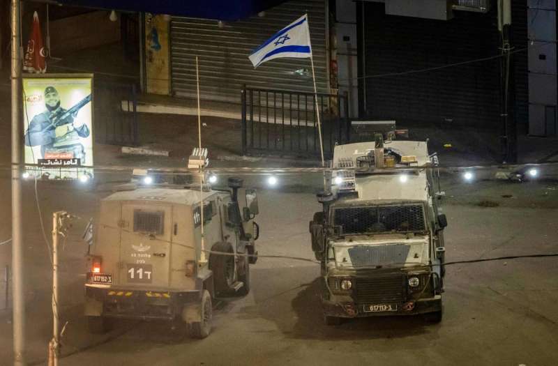 جيش الاحتلال الإسرائيلى يقتحم جنين ومخيمها وسط اشتباكات مع مقاومين