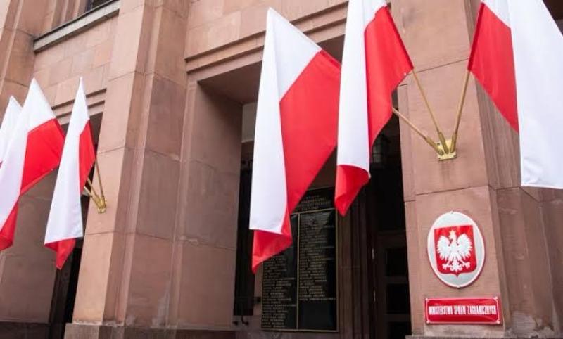 الخارجية البولندية تستدعي القائم بالأعمال الروسي بسبب صاروخ دخل مجالها الجوي