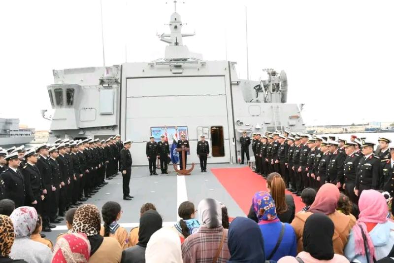 انضمام  الفرقاطة ”القدير” إلى قاعدة القوات البحرية بالإسكندرية
