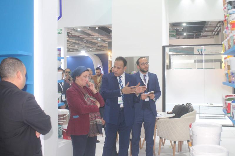 وزيرة البيئة أثناء زيارتها