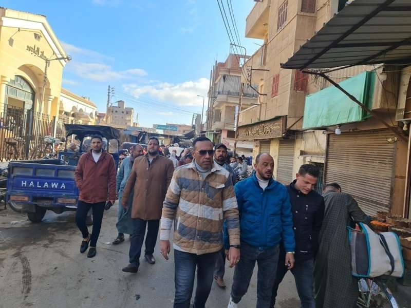 المنوفية : الزرقانى يقود حملة مكبرة لرفع الإشغالات بمدينة الباجور