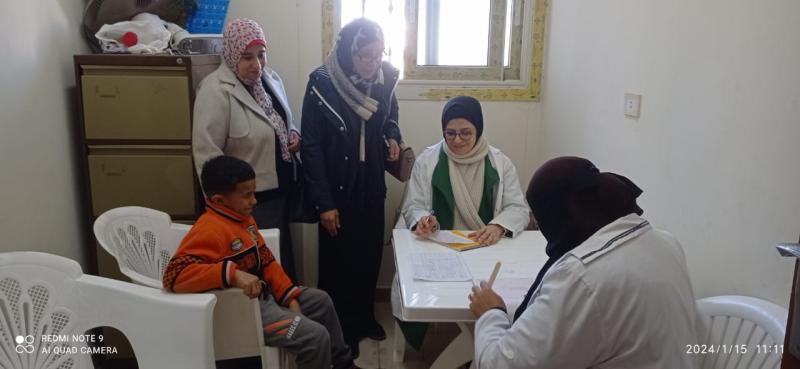 البحبرة: خدمات طبية وندوات تثقيفية وتوعوية خلال قافلة سكانية بمركز كفر الدوار