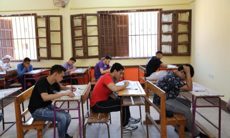 أولياء الأمور: امتحان اللغة العربية الشهادة الإعدادية متوسط