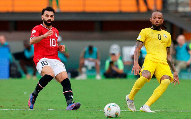 منتخب مصر بالأحمر وغانا بالأبيض في مباراة غدا