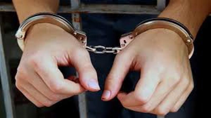 الحبس سنة لـ4 متهمين بالشروع في سرقة طالب بالمعصرة