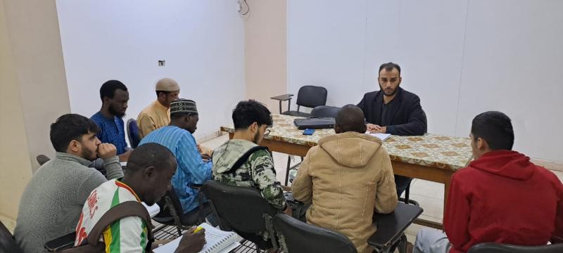 «البحوث الإسلامية» يعقد برنامجًا لمراجعة المقررات الدراسية للطلاب الوافدين بجامعة الأزهر