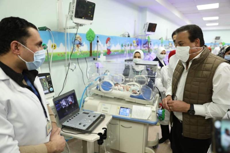 وزير الصحة يتفقد مستشفى كوم حمادة التخصصي بالبحيرة ويوجه بمتابعة معدلات الولادة القيصرية