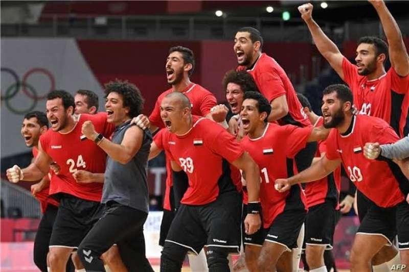 يد منتخب مصر تتأهل إلى نصف نهائي أفريقيا بالفوز على انجولا 37 / 25
