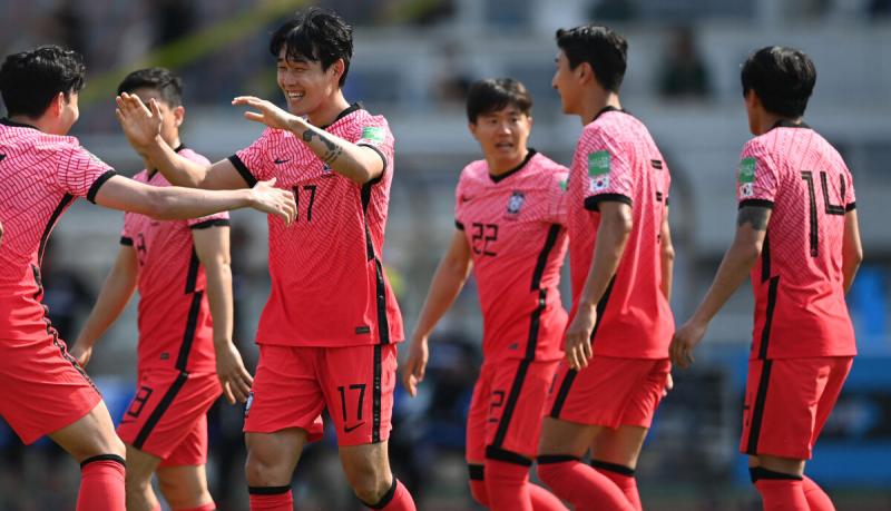 كوريا الجنوبية تسجل هدف قاتل ضد السعودية وتتعادل إيجابيا 1 / 1