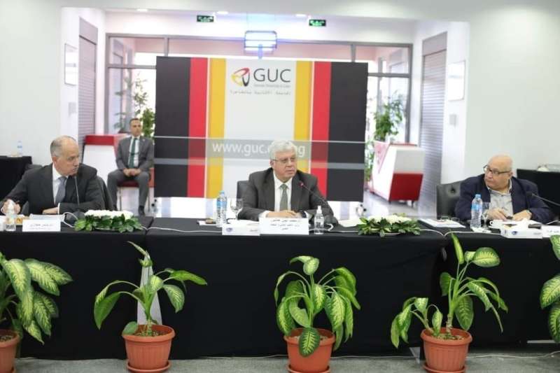 رئيس جامعة المنوفية  يشارك في إجتماع مجلس الجامعات الخاصة بالجامعة الألمانية