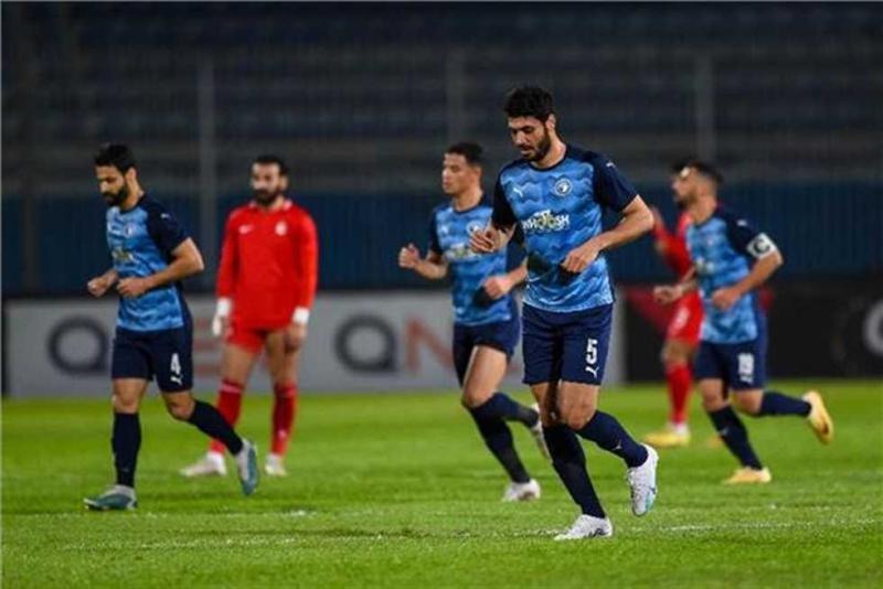 مروان حمدي يقود هجوم بيراميدز أمام المصري في كأس الرابطة