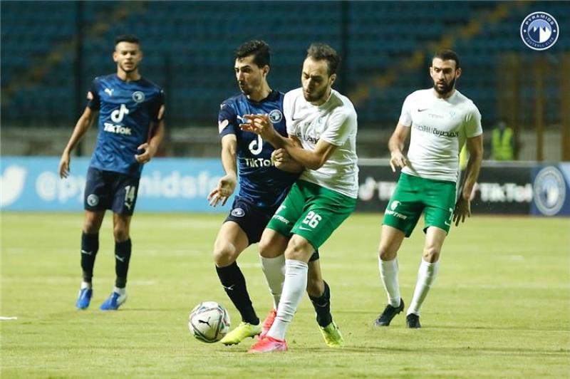 المصري يقسو على بيراميدز بثلاثية ويتأهل إلى نصف نهائي كأس الرابطة