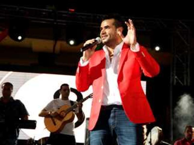 النجم سامو زين يحيي حفلاً غنائيًا بـ عيد الحب  في دولة الإمارات