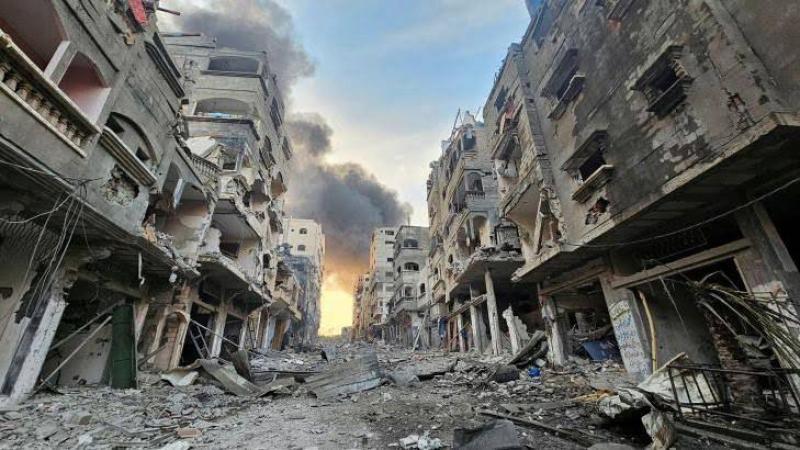 في اليوم الـ130 من العدوان: شهداء وجرحى في غارات وقصف مدفعي لمناطق متفرقة من قطاع غزة