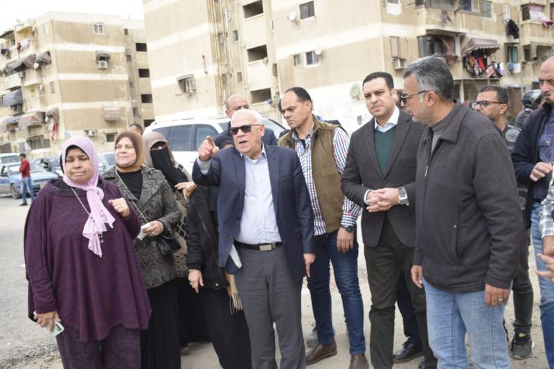 محافظ بورسعيد: إقامة ملاعب ومحال خدمية بشارع الحراسات
