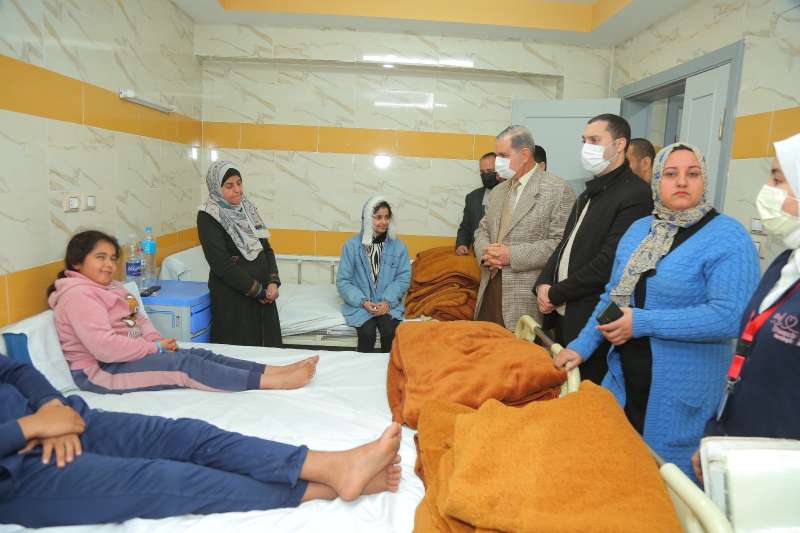 محافظ كفرالشيخ يطمئن على أطفال «غزة» بمستشفى العبور .. مكلفاً بتقديم كافة الخدمات الطبية وجميع الأدوية اللازمة ورعاية أسرهم