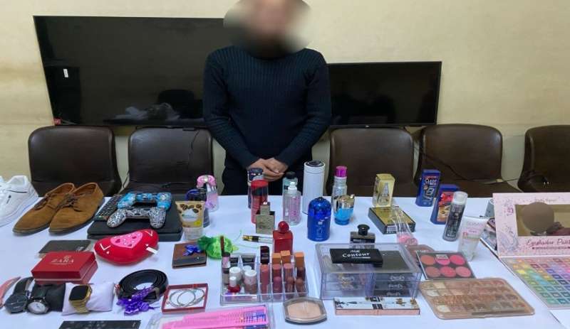 المتهم بخداع عملاء البنوك والاستيلاء على 500 ألف جنيه من أرصدتهم