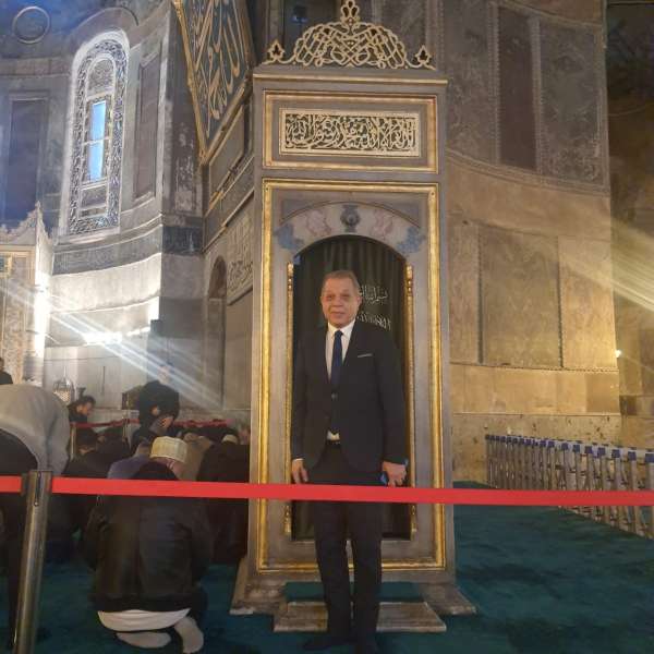 «شرشر» يدعو لأهل غزة بالنصر من مسجد آيا صوفيا بتركيا