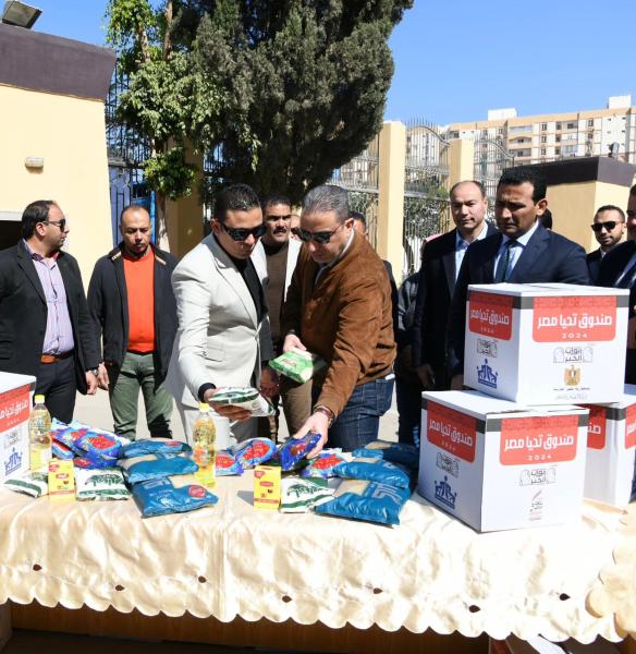 محافظ الفيوم يتفقد قافلة المواد الغذائية المقدمة من ”صندوق تحيا مصر”