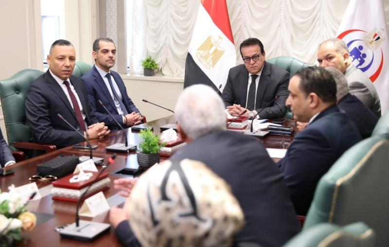 وزير الصحة يشهد توقيع بروتوكول تعاون مع «نوفارتس مصر» لتحديث النظام المميكن للقساطر القلبية