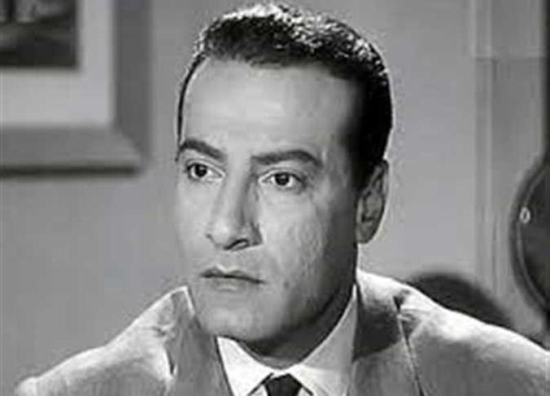 محمود عزمي 