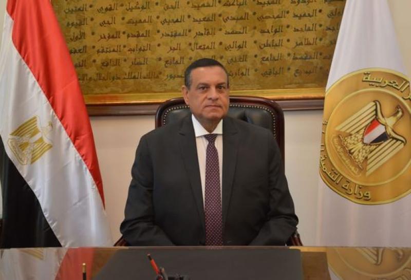 وزير التنمية المحلية : تنظيم معارض داخلية لأيادي مصر للحرف التراثية واليدوية في ٩ مناطق سياحية ب ٧ محافظات