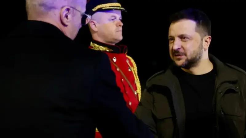 لماذا يطلب الرئيس الاوكراني دعم الجيش الالباني الان ؟