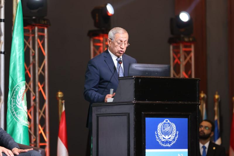 رئيس الأكاديمية العربية: البنية التحتية أهم مؤشرات قياس التطور للدول