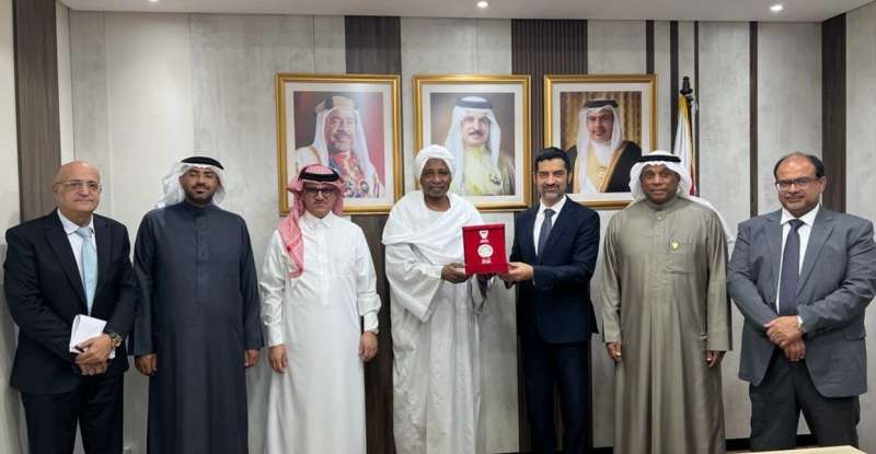 وزير شؤون البلديات والزراعة بالبحرين  يلتقي الدخيري المدير العام للمنظمة العربية للتنمية الزراعية