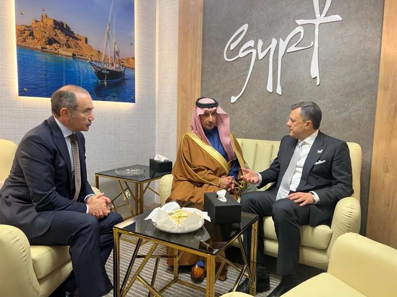 وزير السياحة والآثار يعقد مجموعة من اللقاءات الرسمية مع وزراء السياحة في المملكة العربية السعودية وتونس والمكسيك