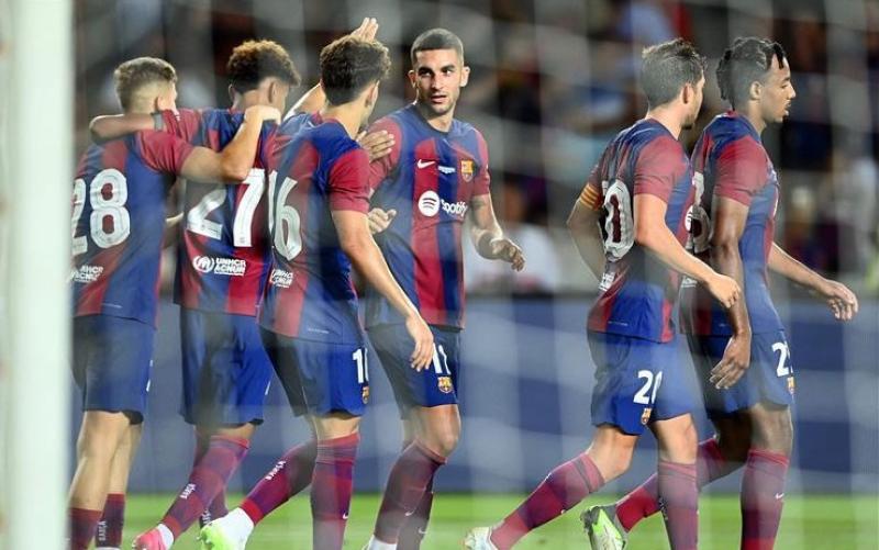 دوري أبطال أوروبا.. برشلونة يواجه نابولي وأرسنال يستضيف بورتو