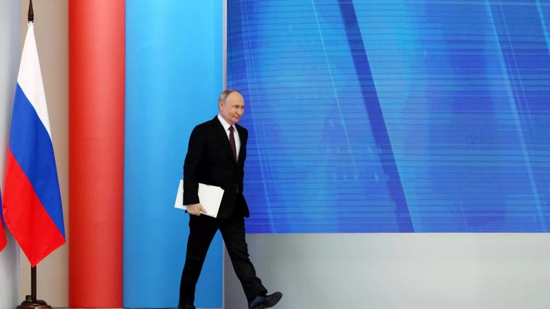 الرئيس الروسي يدلي بصوته في الانتخابات الرئاسية
