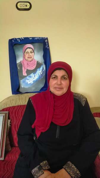 ربت 3 أطباء وسر حياتها سورة يس..قصة كفاح السيدة عرب عاشور الأم المثالية لمحافظة البحيرة