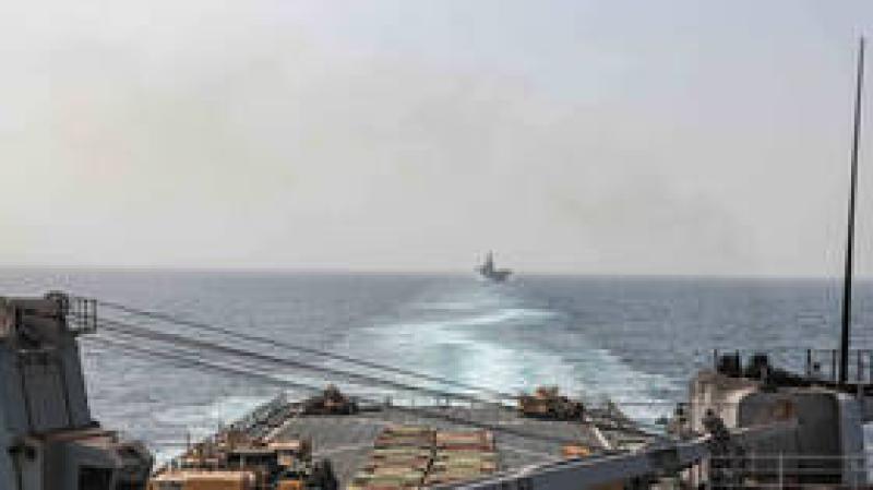 جماعة أنصار الله تعلن استهداف سفينة ”مادو” الأمريكية في البحر الأحمر بعدد من الصواريخ البحرية