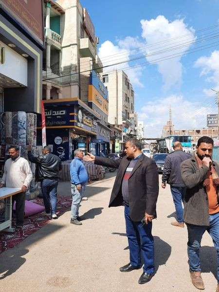 النمر يقود حمله لرفع وإزالة الإشغالات بشوارع وميادين أشمون في محافظة المنوفية