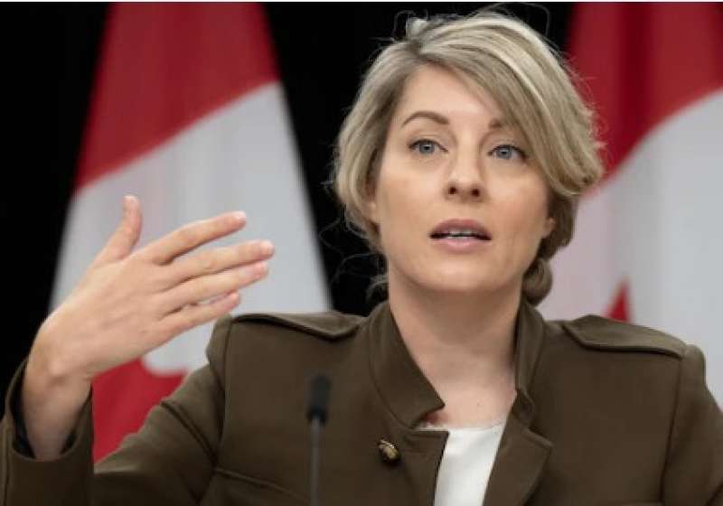 ميلاني جولي وزير ة الخارجية الكندية 