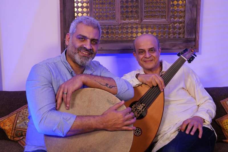 هاني عادل يعيد إحياء قصيدة الإمام الشافعي بموسيقى كايرو ستيبس