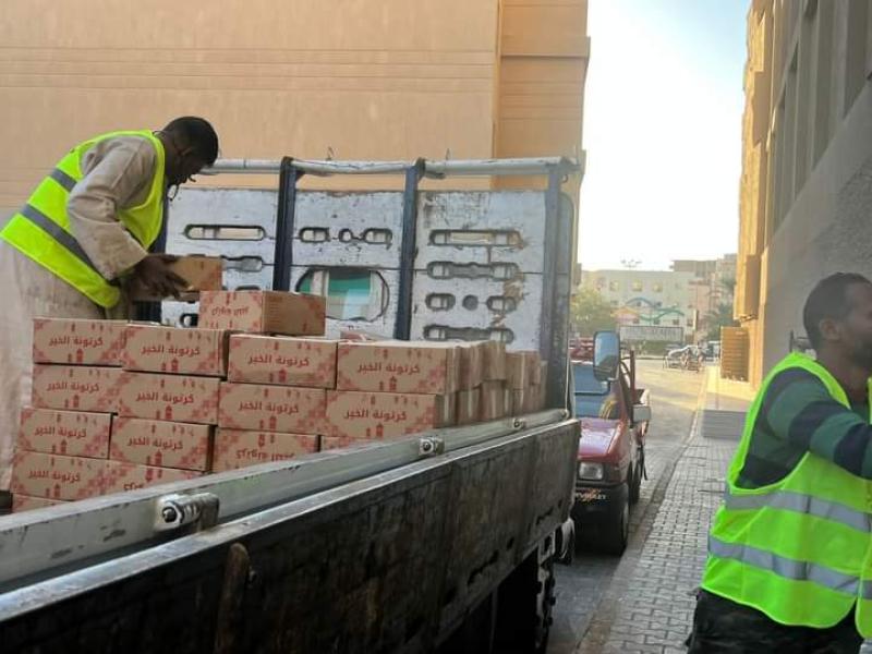 التحالف الوطنى بالبحر الأحمر يواصل توزيع   المواد الغذائية على الأسر الأولى بالرعاية