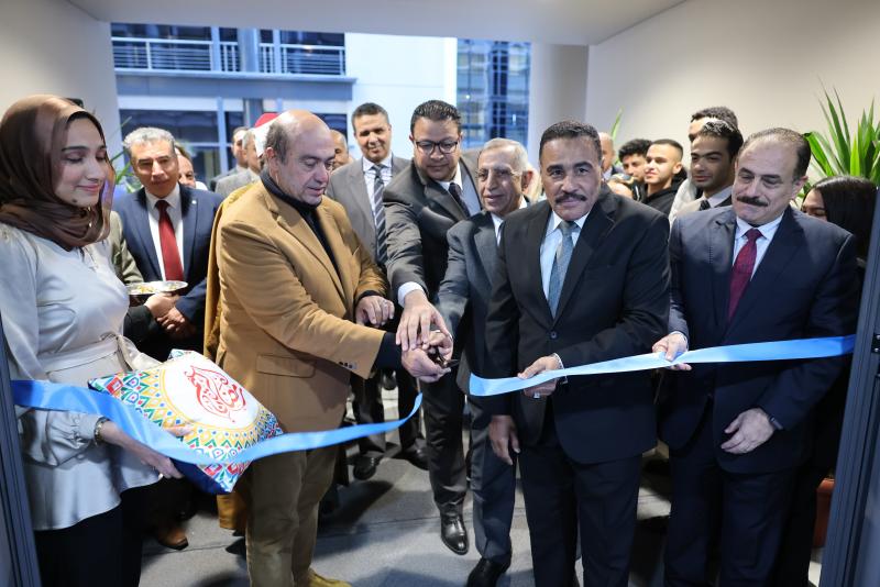افتتاح المعمل المركزي للتحاليل  بصيدلة الأكاديمية العربية في العلمين الجديدة