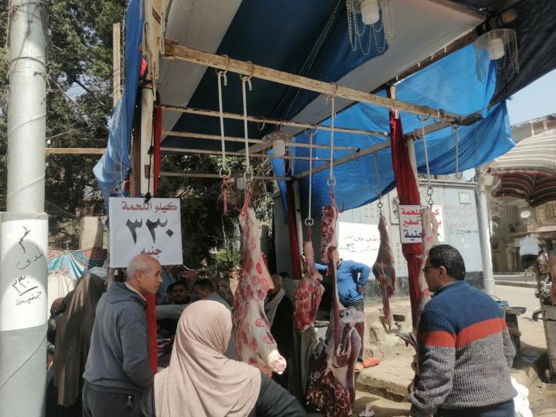 رئيس مدينة ومركز منوف يتابع منفذ بيع اللحوم بأسعار مخفضة بمنوف