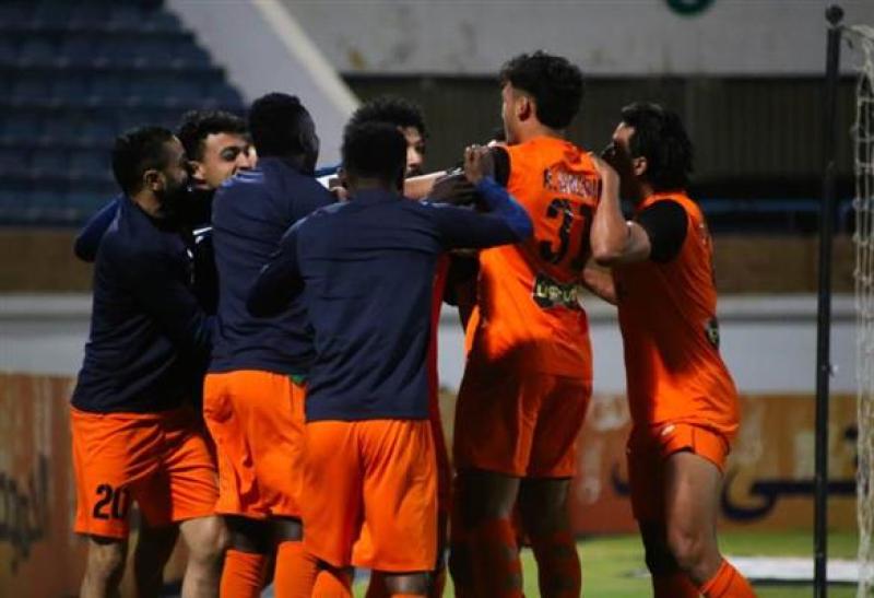 التعادل الإيجابي يحسم لقاء فاركو والمقاولون العرب في الدوري الممتاز