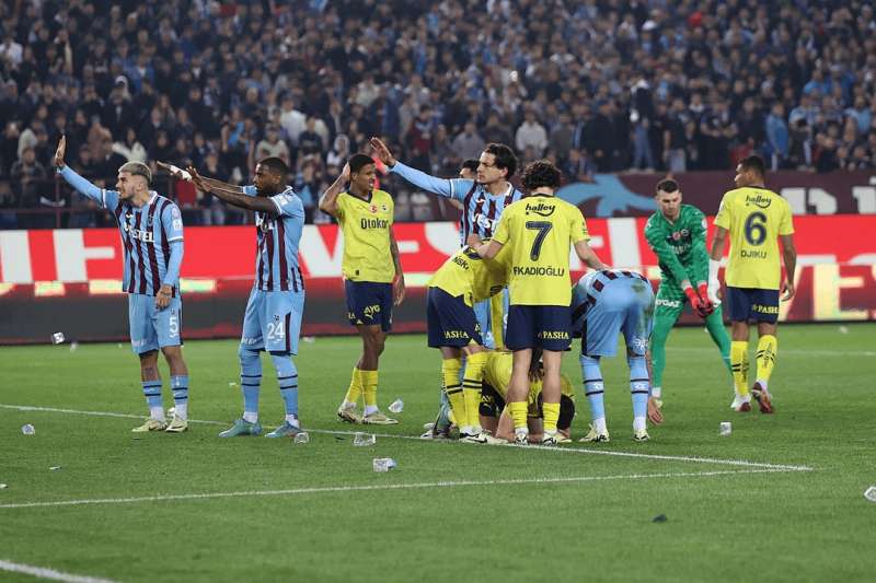 فناربخشة يصوت على التهديد بالانسحاب من الدوري التركي