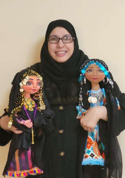 «ماجدة» تدعم المرأة الفلسطينية والسودانية بالعرائس التراثية: «بهتم بكل تفصيلة»