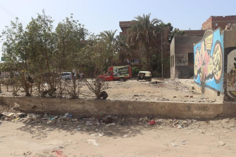 ”الهجان” يتفقد قطع أراضي بحي شرق شبرا الخيمة ويوجه بتطويرها