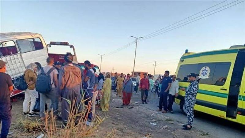 مصرع وإصابة 11 شخصا في حادث تصادم سيارة مواد بترولية بنصف نقل علي طريق بورسعيد- الإسماعيلية | أسماء