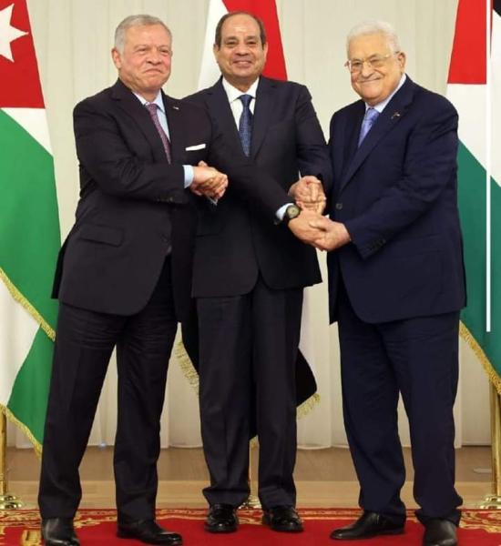 صورة للزعماء الثلاثث مصر والاردن وفلسطين