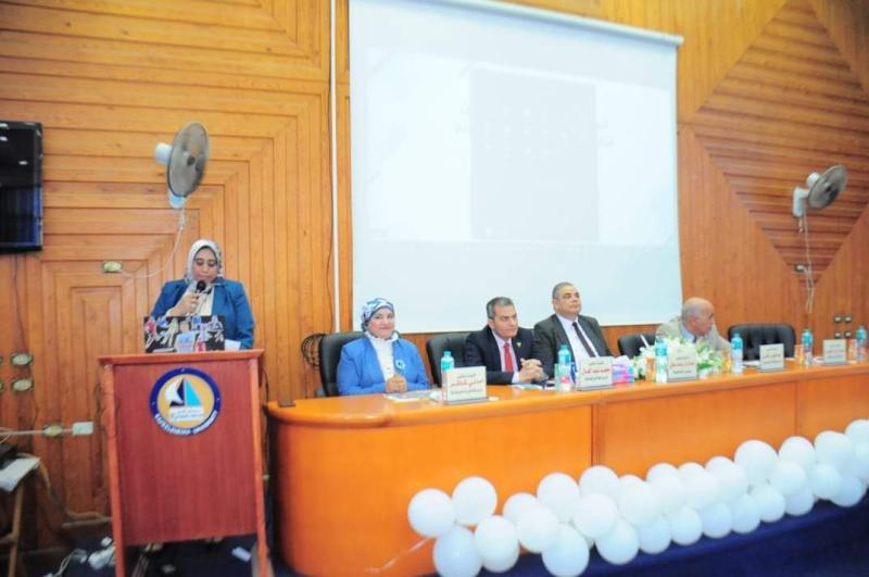 رئيس جامعة كفر الشيخ يشهد فعاليات الملتقى الطلابي الثالث لكلية التمريض