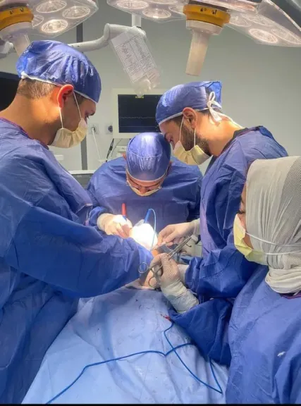 الصحة: الولادة القيصرية إجراء طبي يُحدد وفق الحالة الصحية للأم والجنين